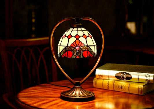 Baroque Tiffany Style Stained Glass Table Lamp with Heart-shaped Metal Base