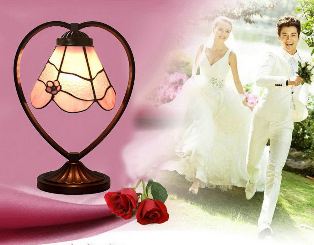 Pink Daisy Tiffany Style Stained Glass Table Lamp with Heart-shaped Metal Base