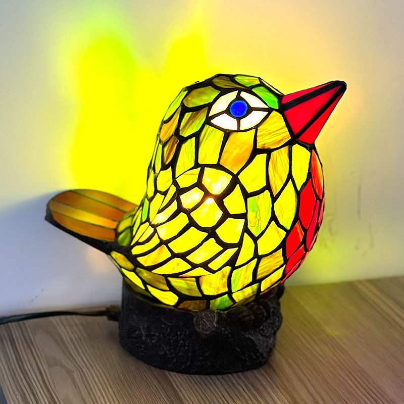 "Happy Bird" Tiffany Leadlight Art Deco Stained Glass Accent Lamp