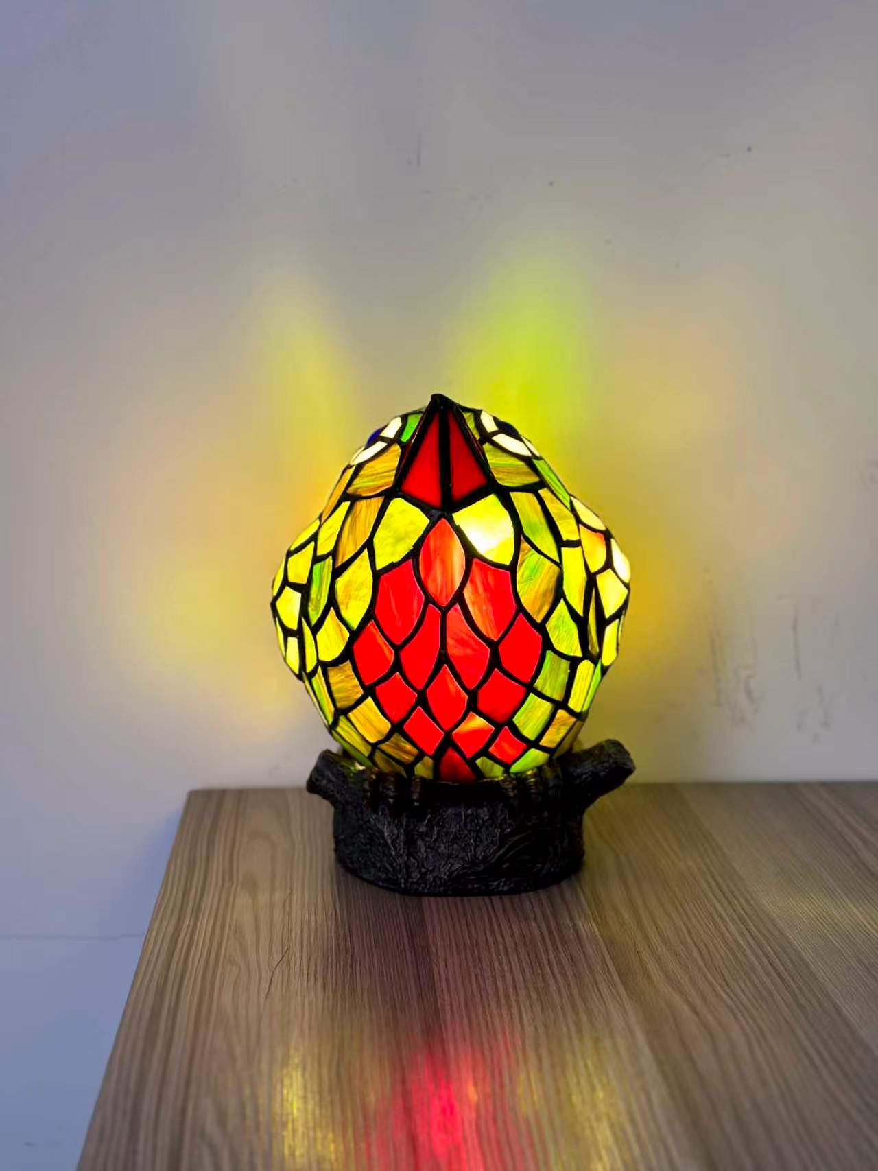 "Happy Bird" Tiffany Leadlight Art Deco Stained Glass Accent Lamp