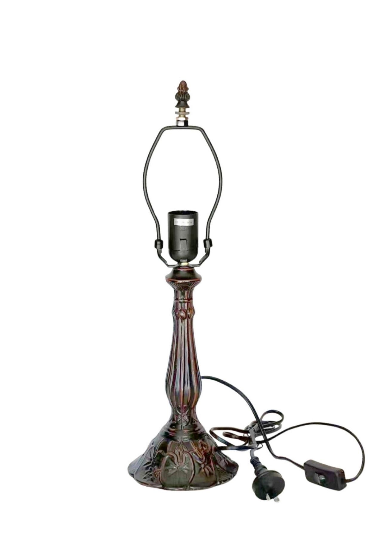 12" Amazing Butterfly Flower Tiffany Tiffany Bedside Lamp