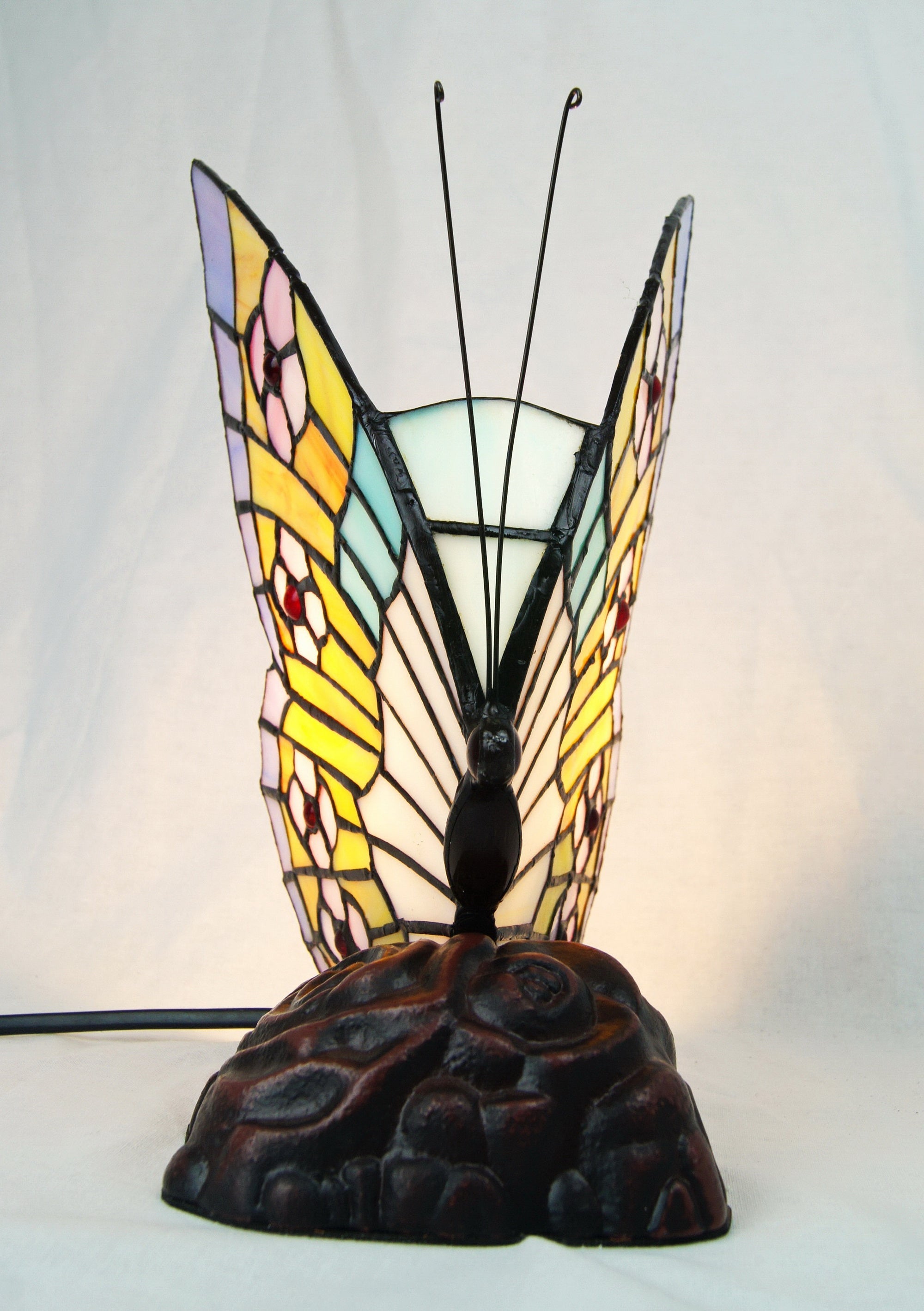 Cute Butterfly  Tiffany Leadlight Stained Glass Art Deco Table Lamp