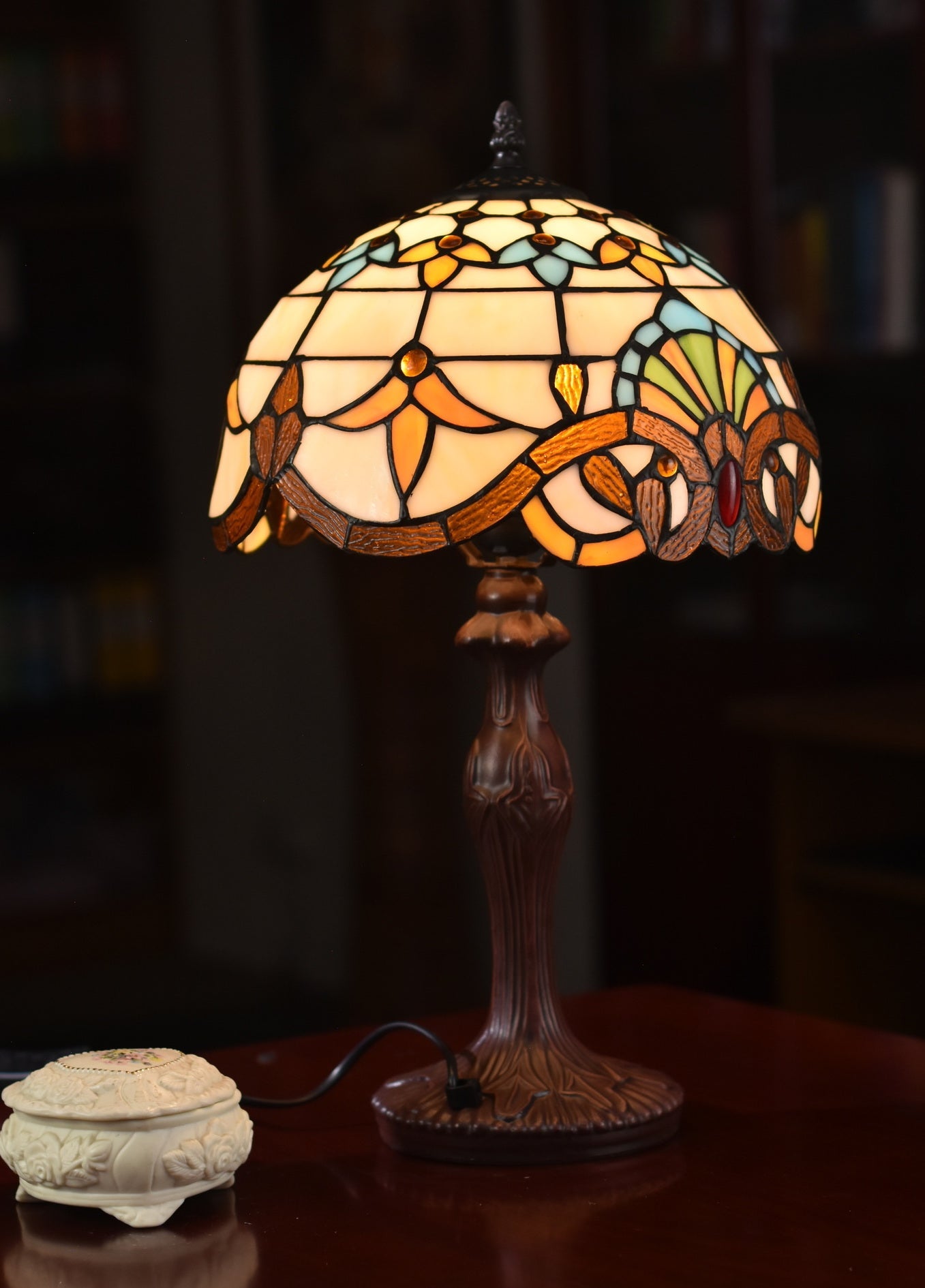 12" Beige Baroque  Style Tiffany Bedside Lamp